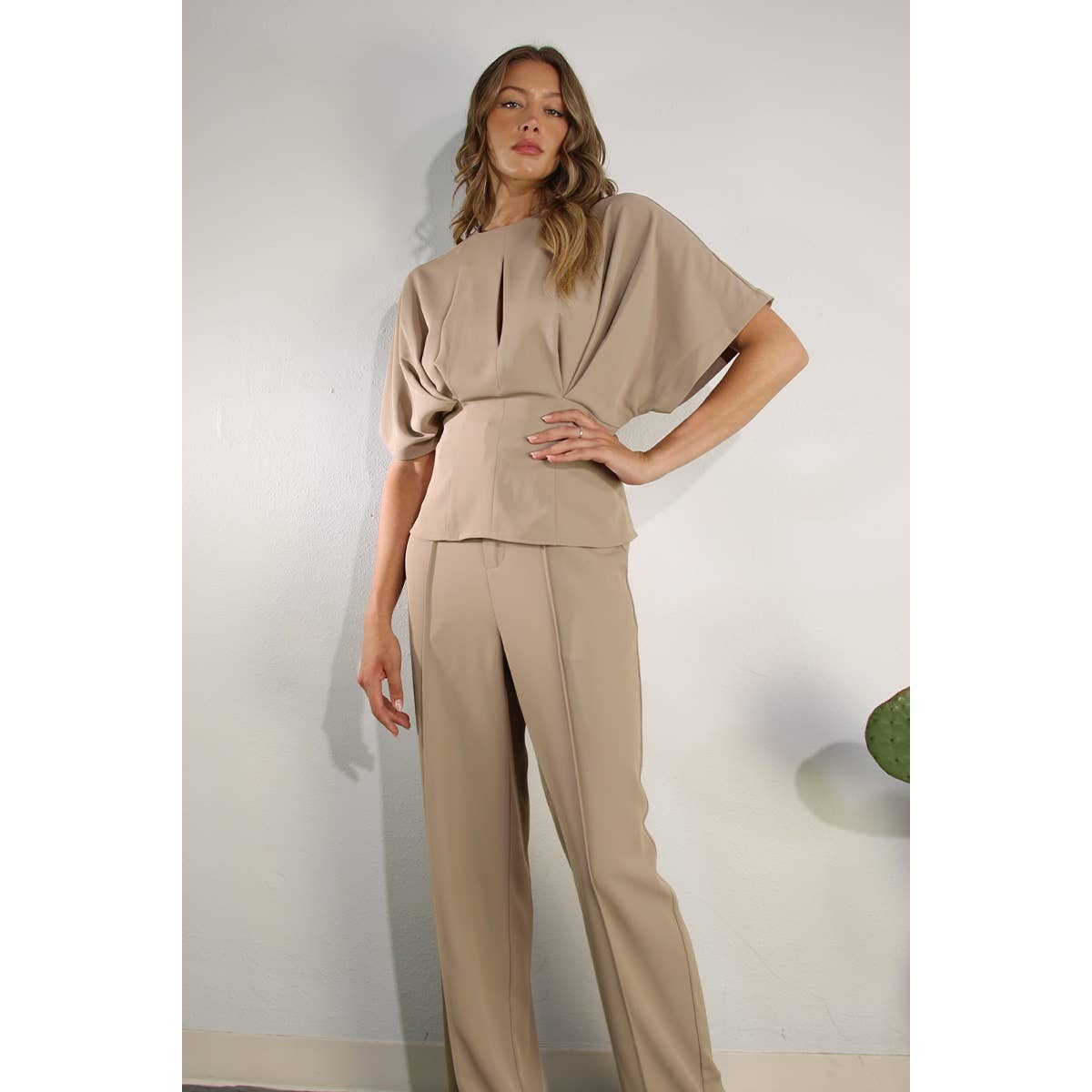 DRAPING TOP AND PANTS SET