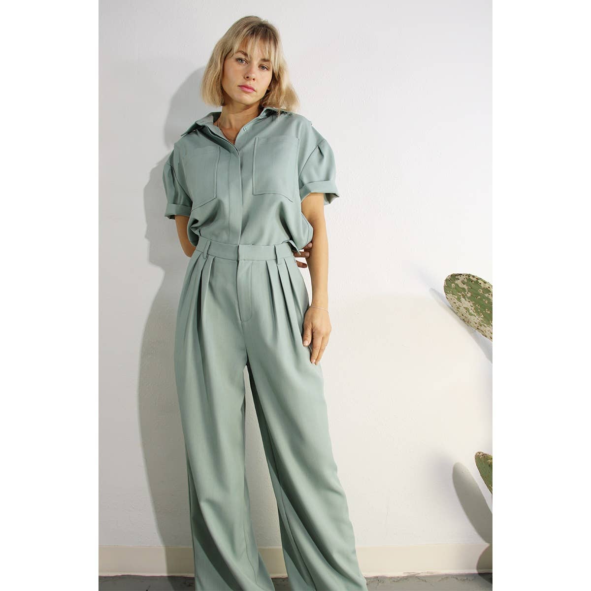 PLEATED BACK BUTTON DOWN SHIRTS TOP AND PANTS SET