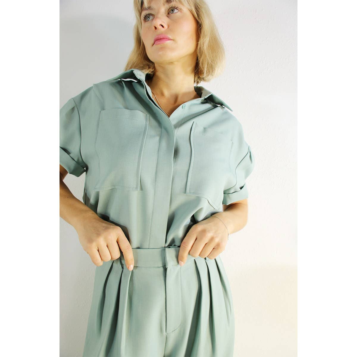 PLEATED BACK BUTTON DOWN SHIRTS TOP AND PANTS SET