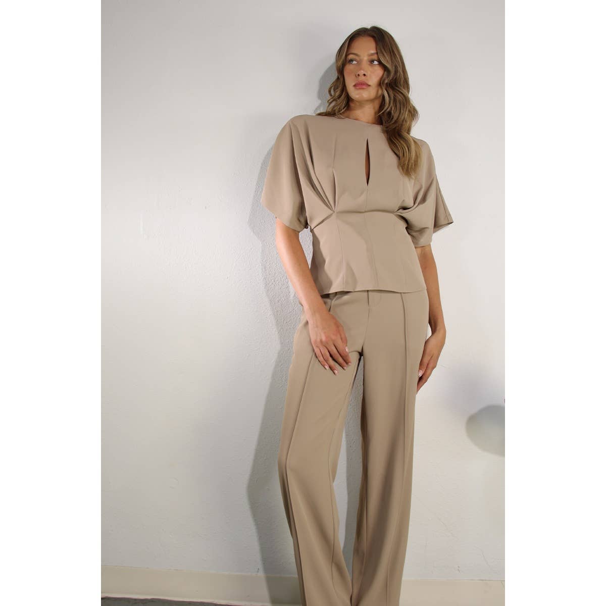 DRAPING TOP AND PANTS SET