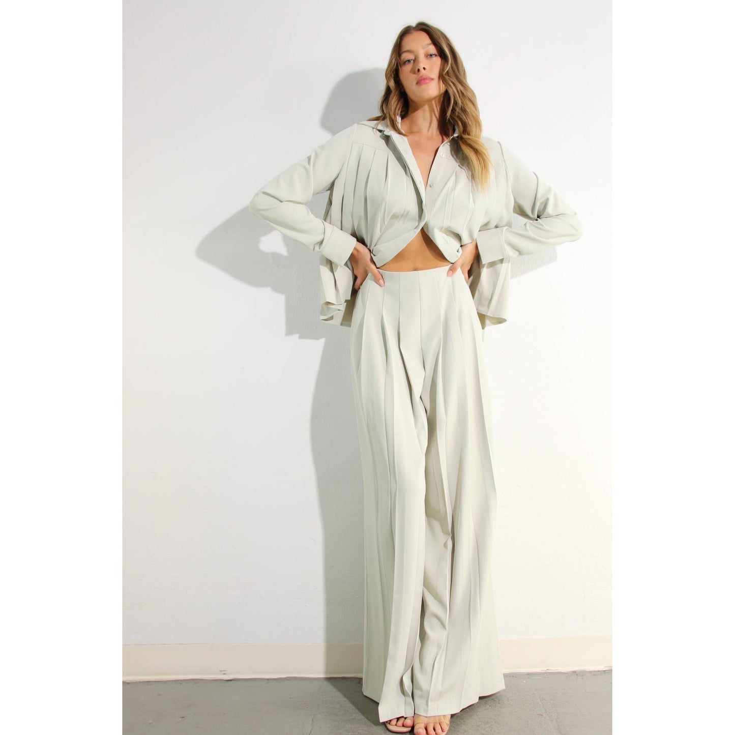 PLEATED SHIRTS AND PANTS SET