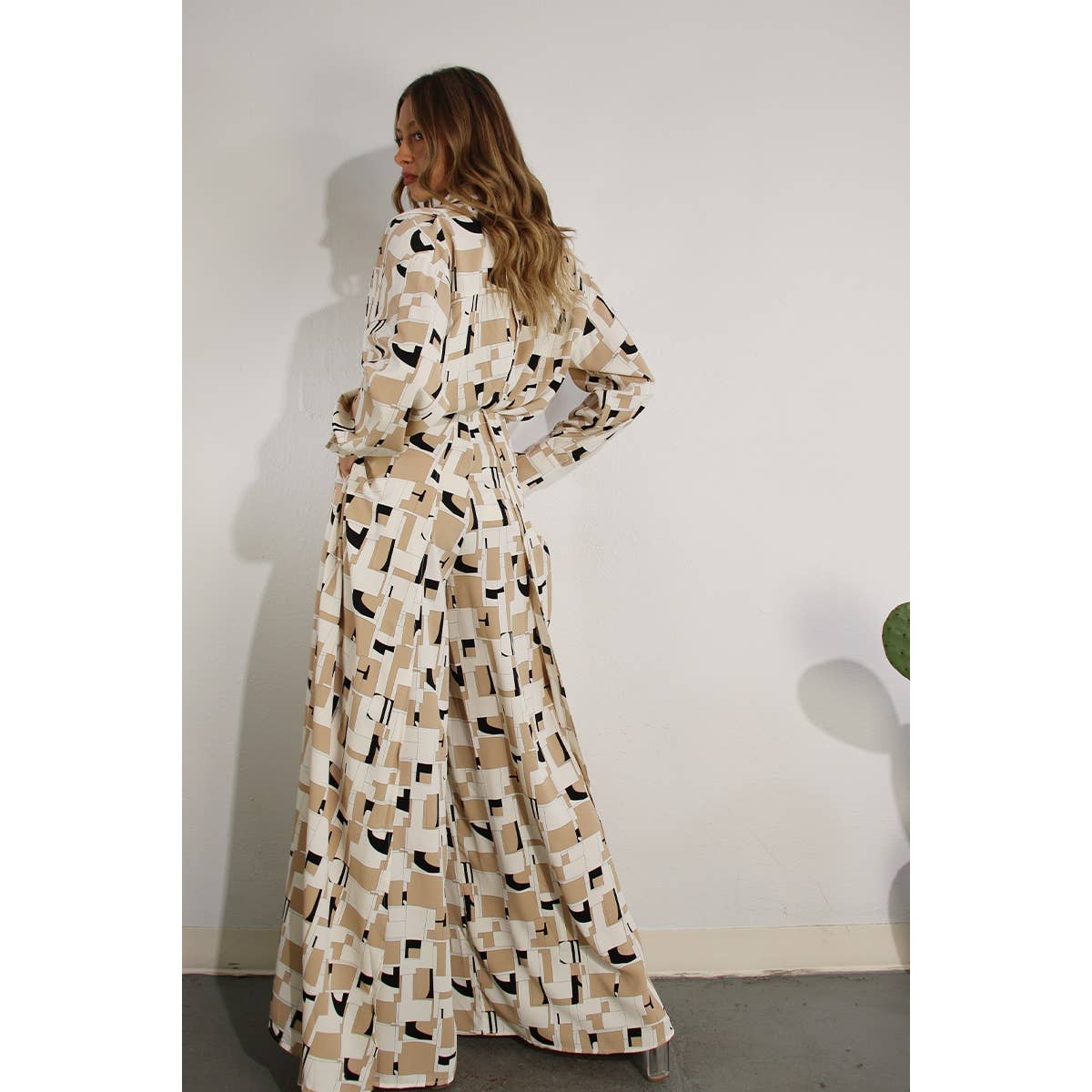 GROOVY SHIRT AND PANTS SET
