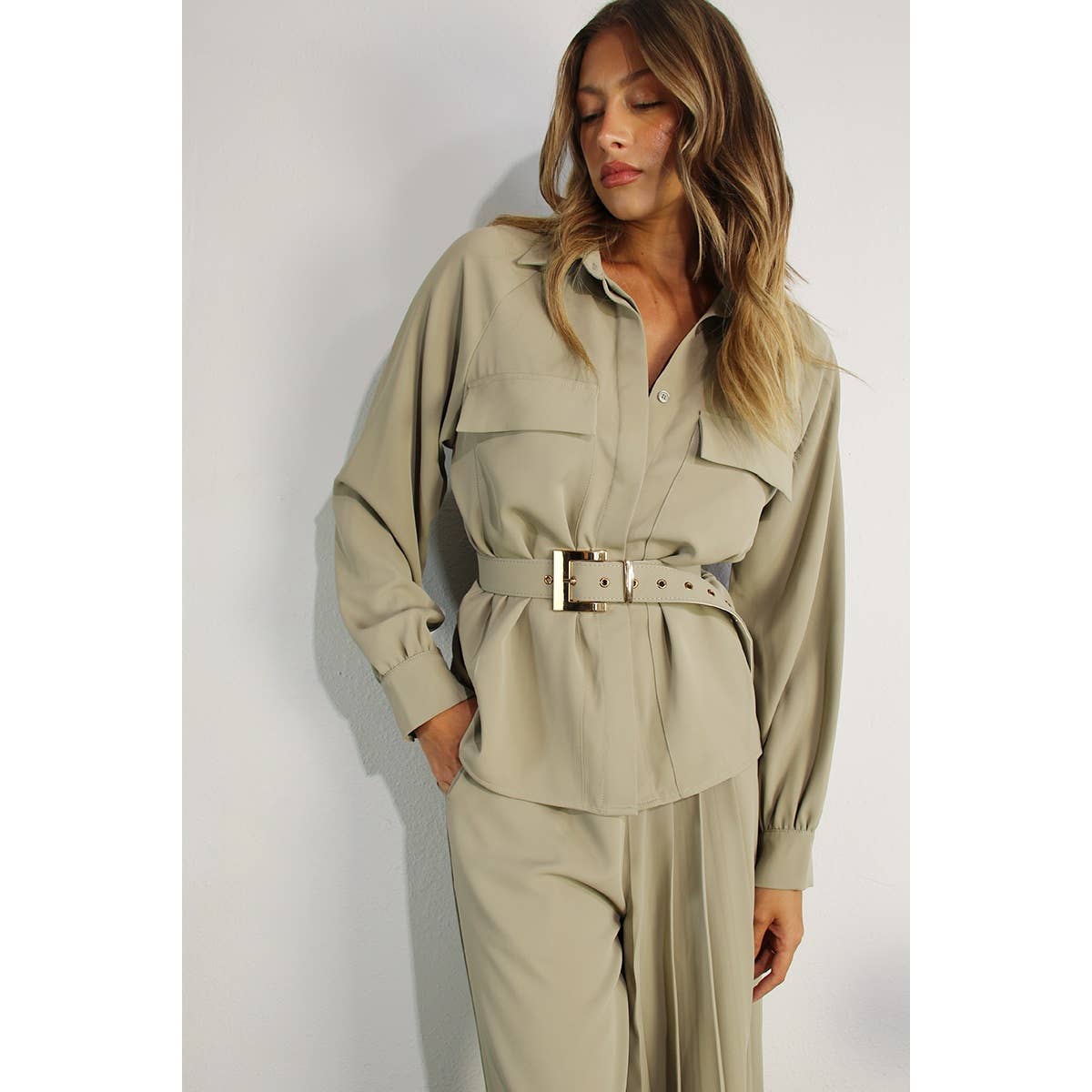 JACKET TOP AND ONE SIDE PLEATED PANTS SET