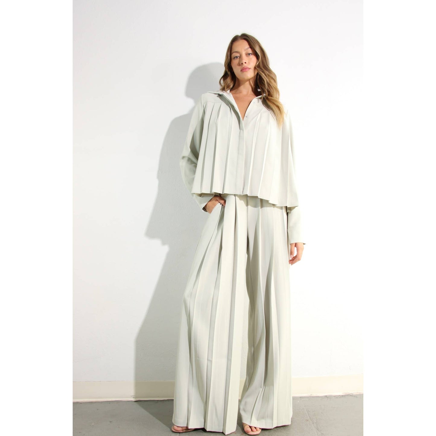PLEATED SHIRTS AND PANTS SET