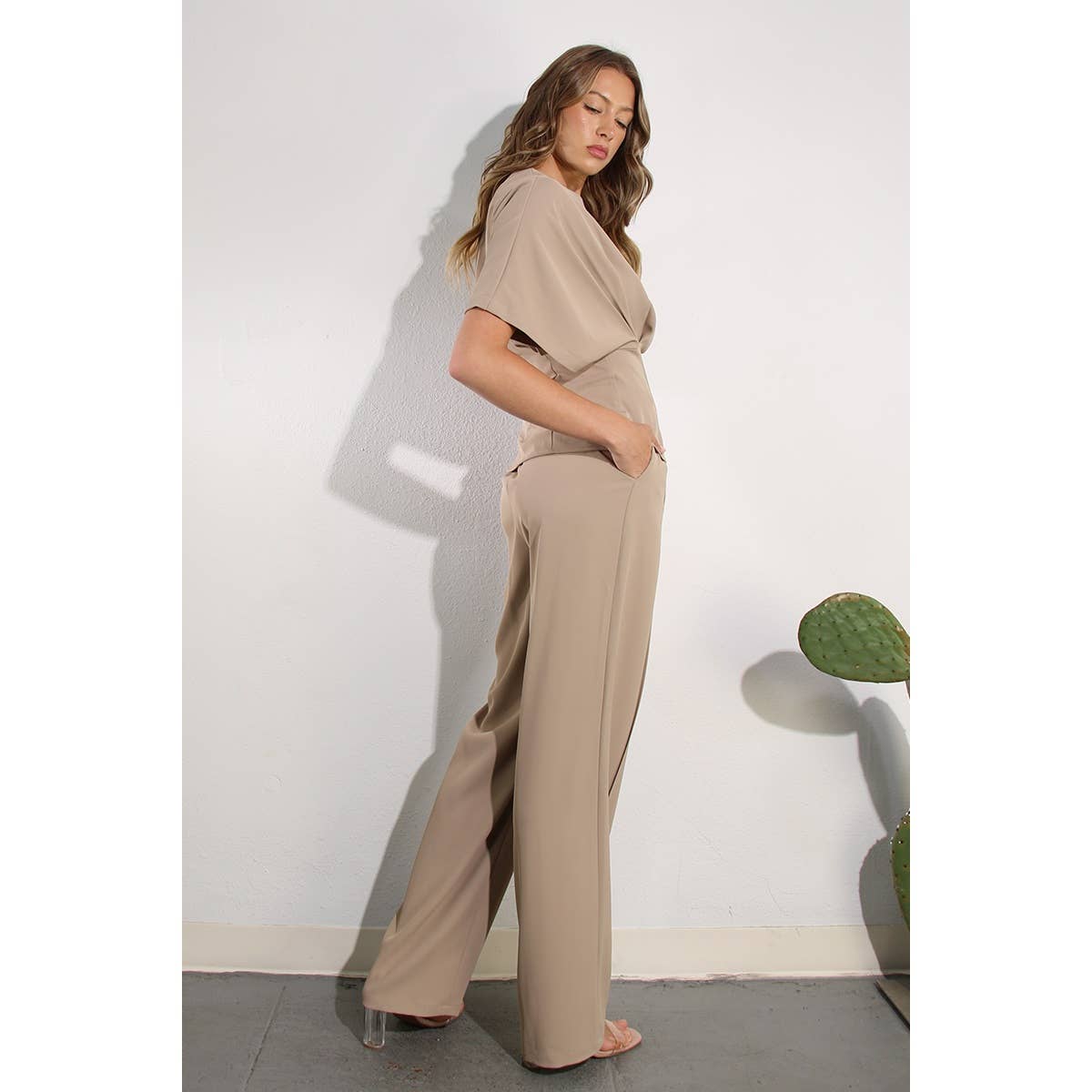 DRAPING TOP AND PANTS SET
